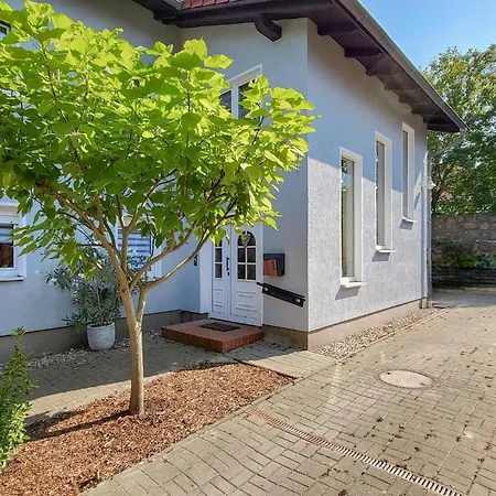 2 Bedroom In Lägenhet Strasburg